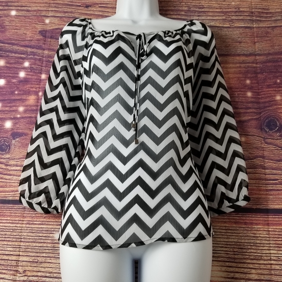 a.n.a Tops - Ana, Black  and white , women blouse,  size P/S.